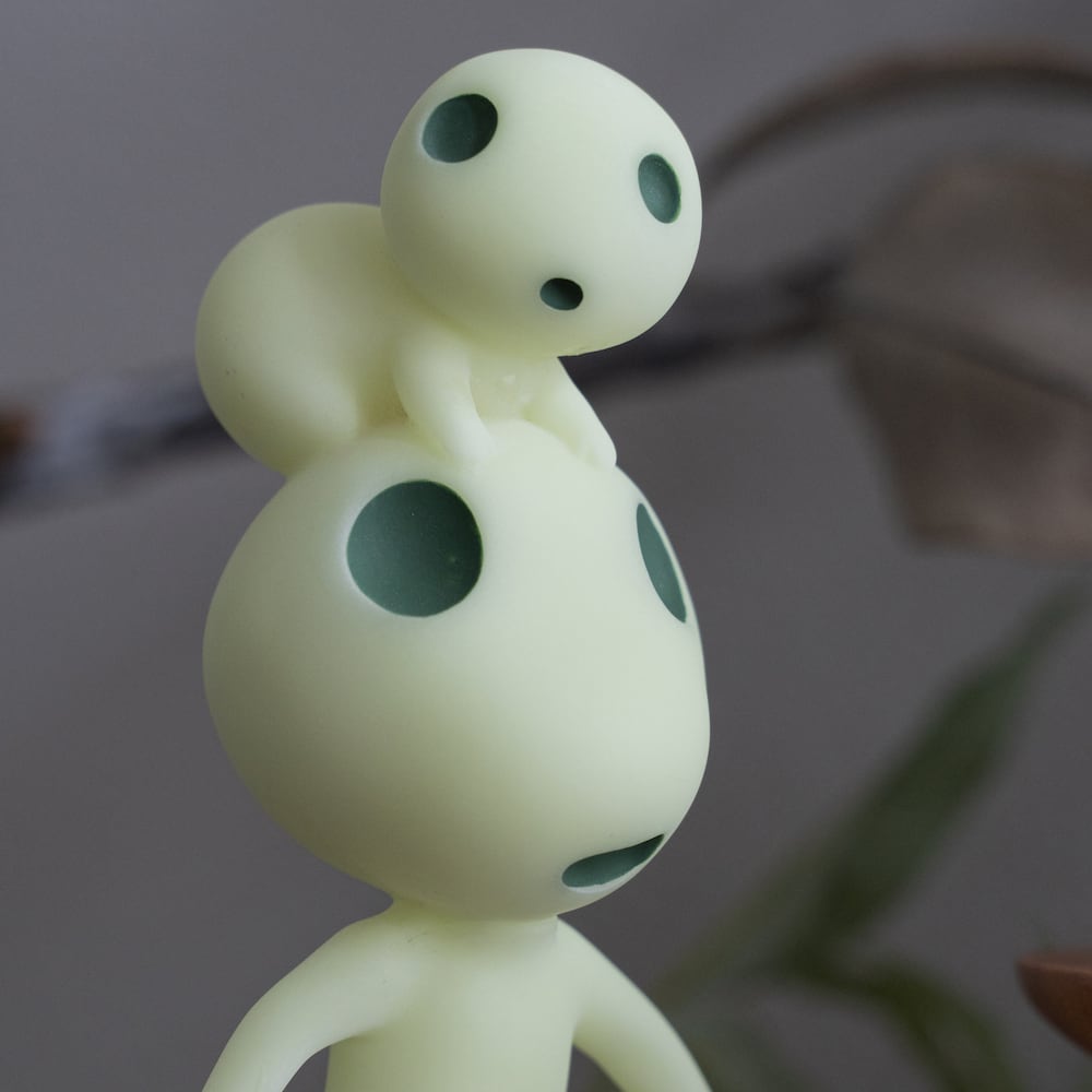 Studio Ghibli Princess Mononoke Kodama Sitting Glow-in-the-Dark Figure