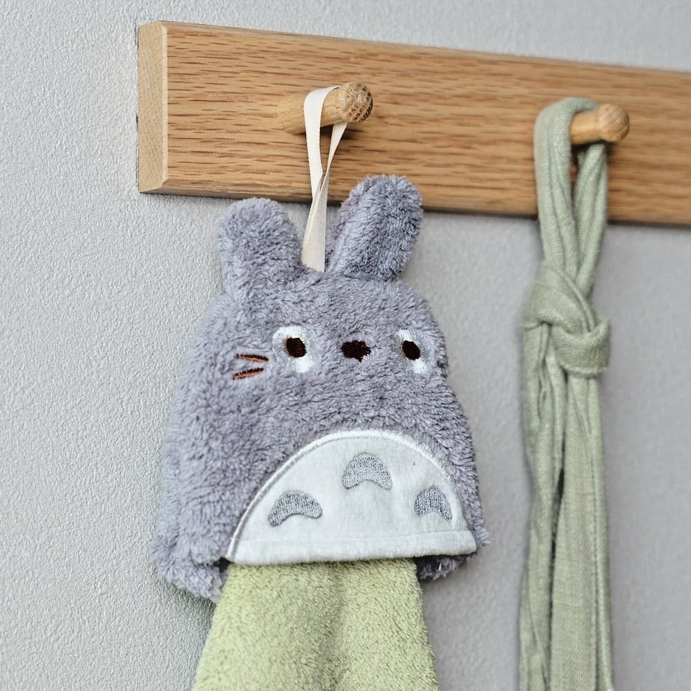 Studio Ghibli Micro Loop Towel Totoro, Jiji, Catbus, No-Face 25x25cm