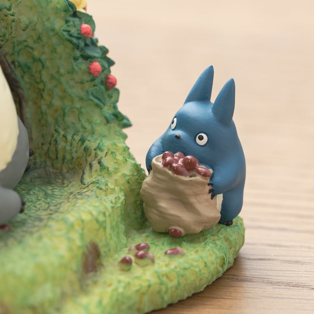 Studio Ghibli My Neighbour Totoro Totoro’s Home Diorama Pen Stand & Paperweight