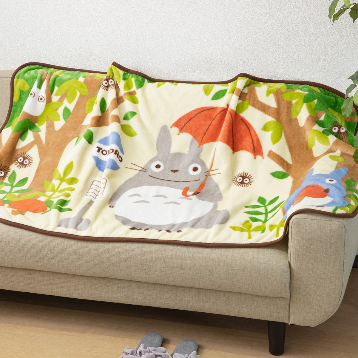 Studio Ghibli My Neighbour Totoro Forest Bus Stop Long Fleece Blanket
