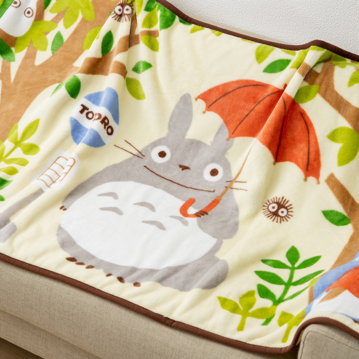 Studio Ghibli My Neighbour Totoro Forest Bus Stop Long Fleece Blanket