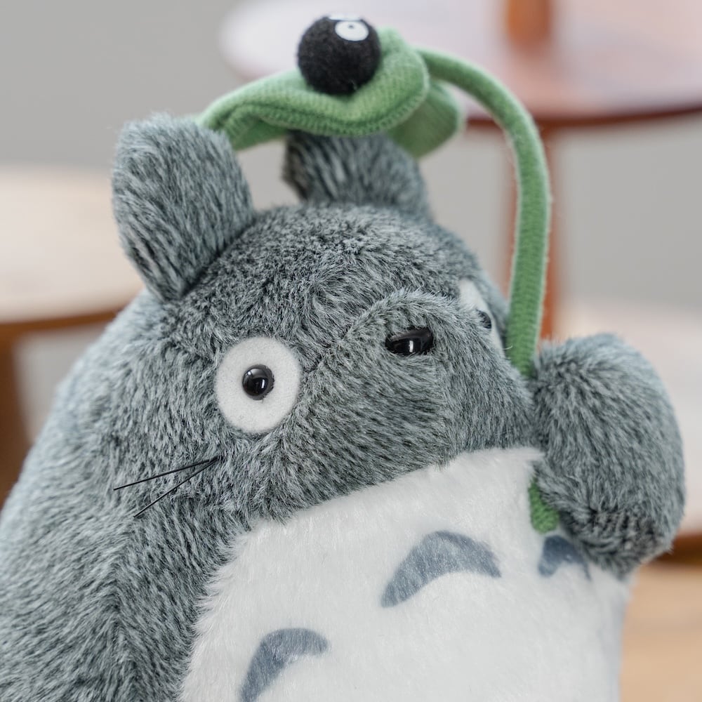 Studio Ghibli My Neighbour Totoro Big Totoro & Susuwatari Fluffy Otedama Plush M 16cm K-9871