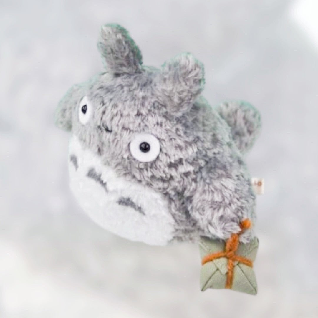 Studio Ghibli My Neighbor Totoro Plush Fluffy Seed Bundle in Hand Edition Rare