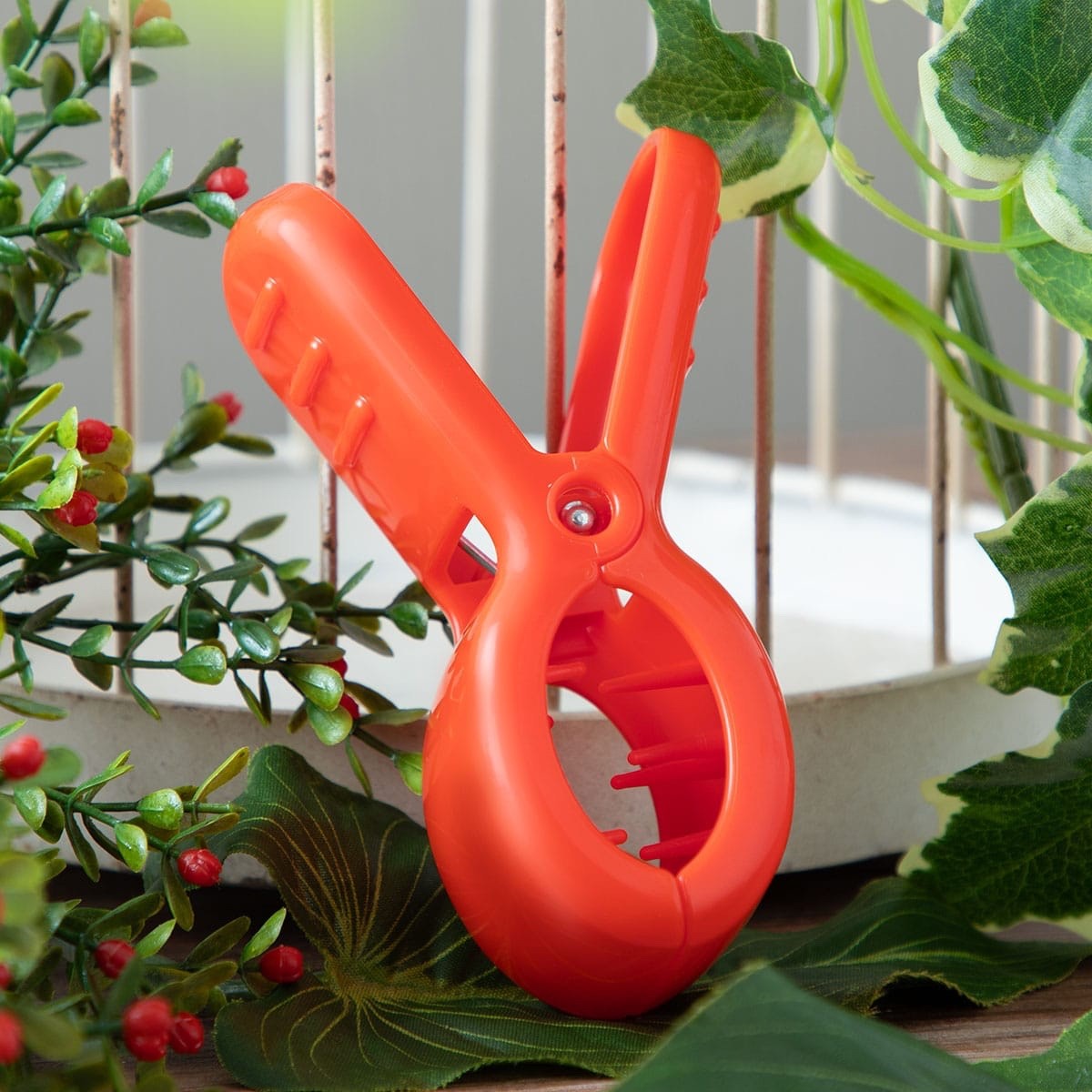 Studio Ghibli The Secret World of Arrietty – Arrietty’s Hair Clip Laundry Peg