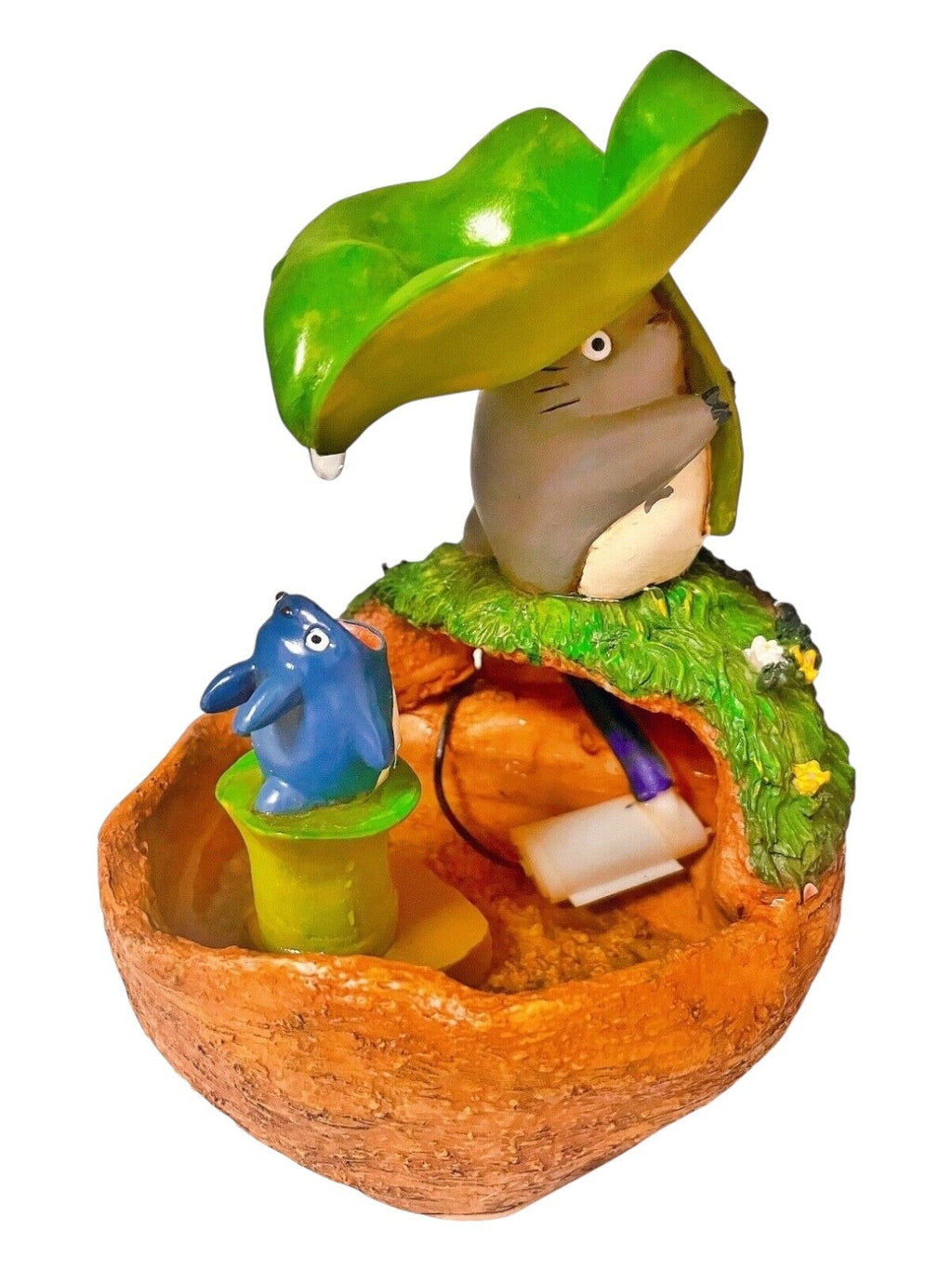 Studio Ghibli My Neighbor Totoro Small Water Fountain Leaf Umbrella Design