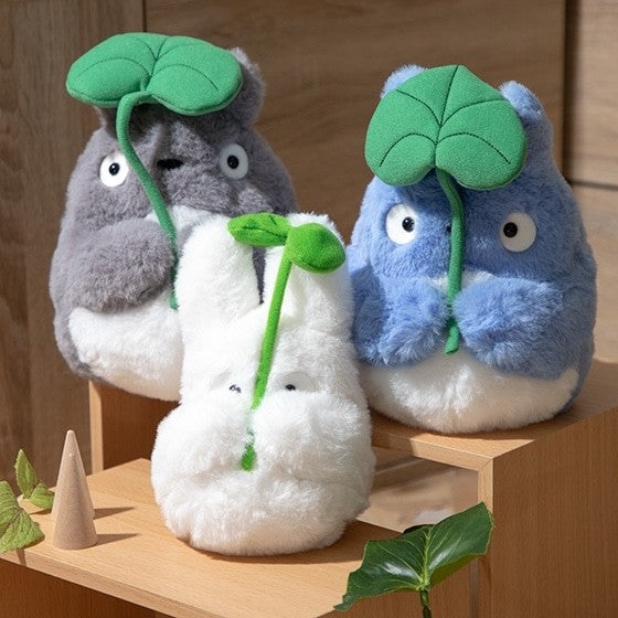 Studio Ghibli My Neighbour Totoro Plush Leaf Holding Collection Official Japan