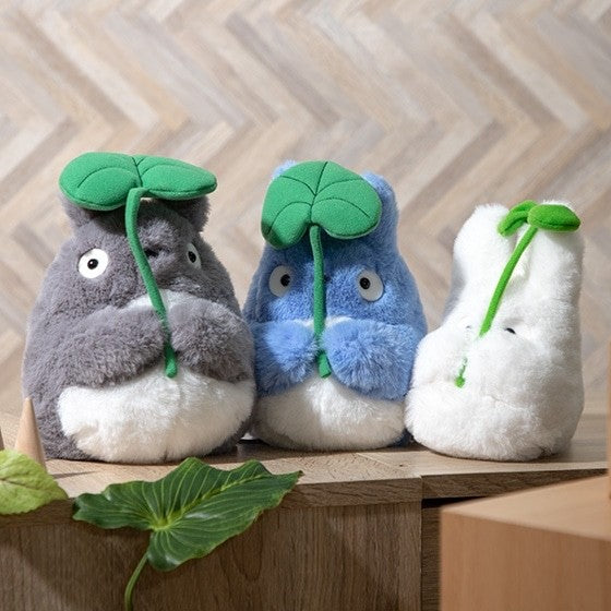 Studio Ghibli My Neighbour Totoro Plush Leaf Holding Collection Official Japan