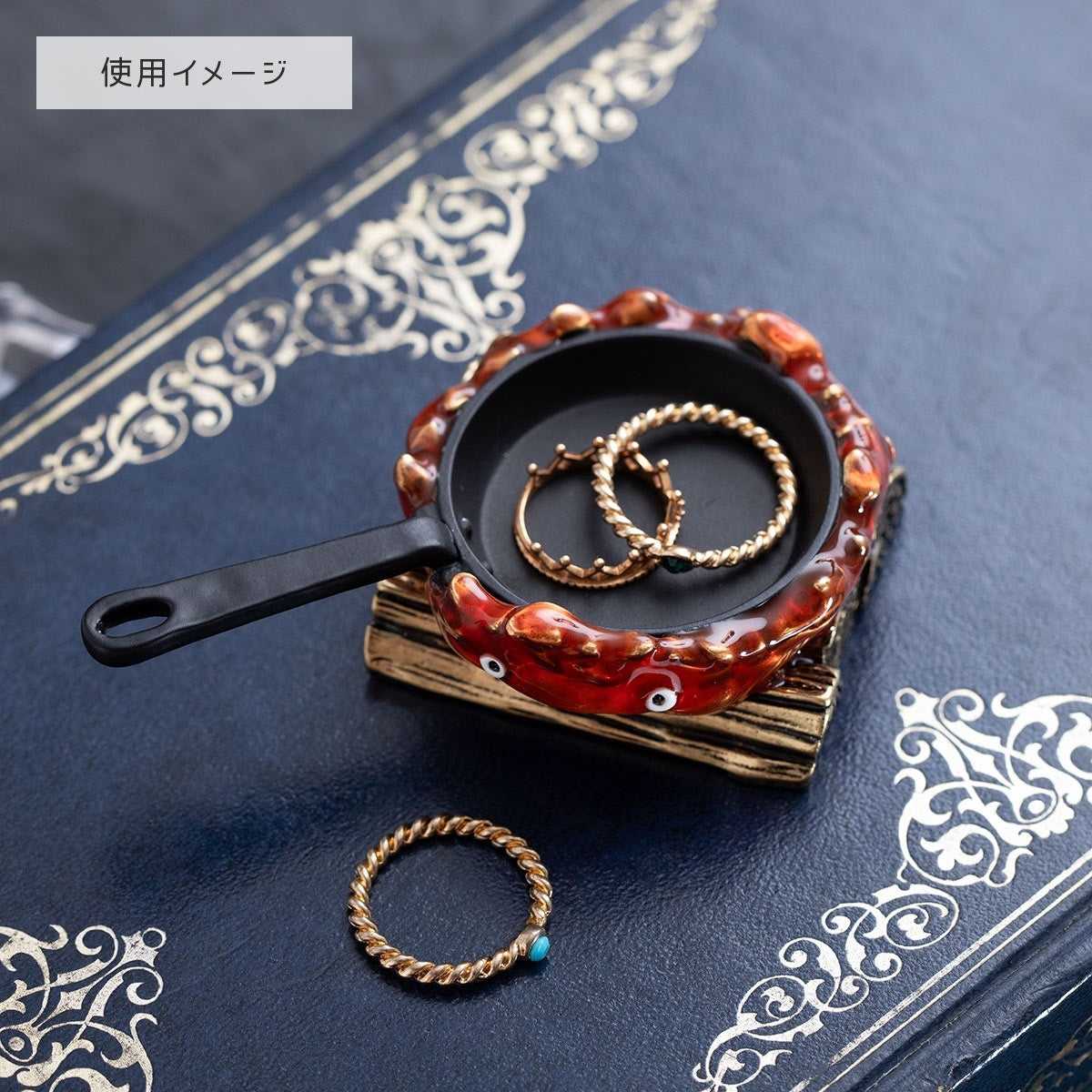 Studio Ghibli Howl’s Moving Castle Calcifer Antique Tray – Frying Pan Design