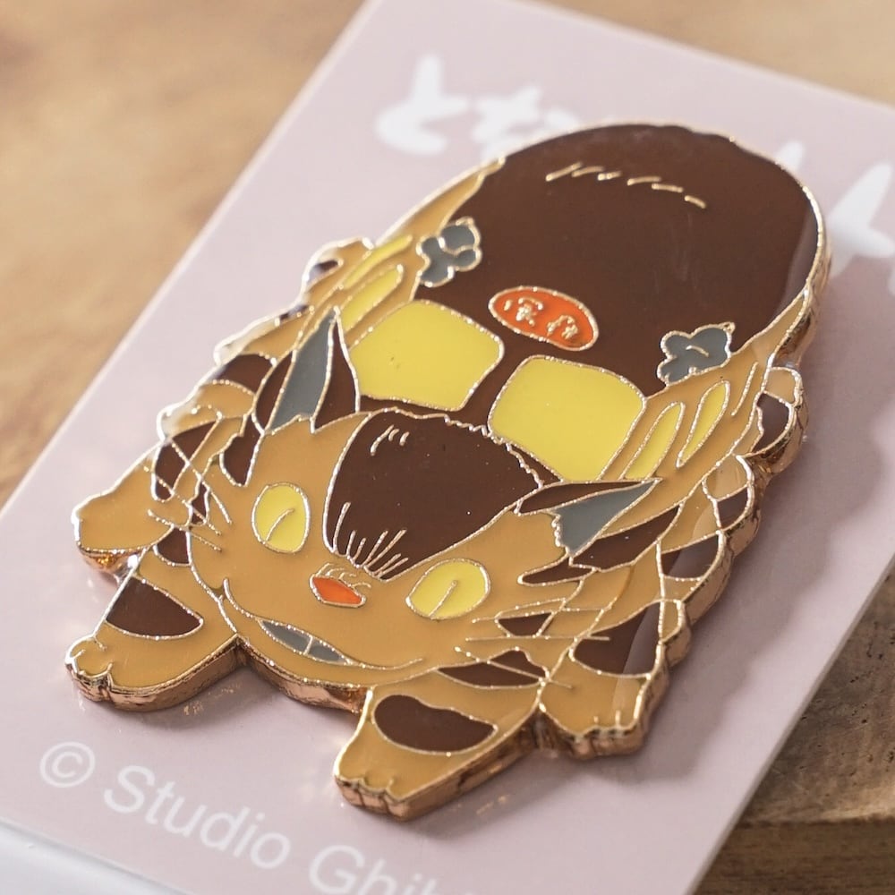 Studio Ghibli My Neighbour Totoro Catbus Pin Badge T-43