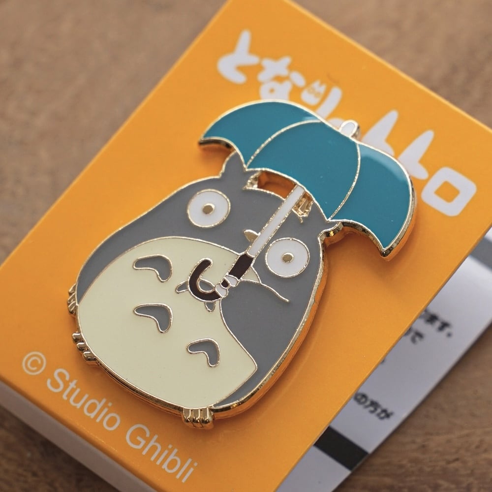 Studio Ghibli My Neighbour Totoro Big Totoro Umbrella Pin Badge T-18A