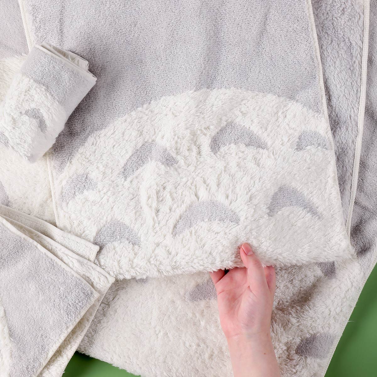 Studio Ghibli My Neighbour Totoro Totoro’s Tummy Bath Towel