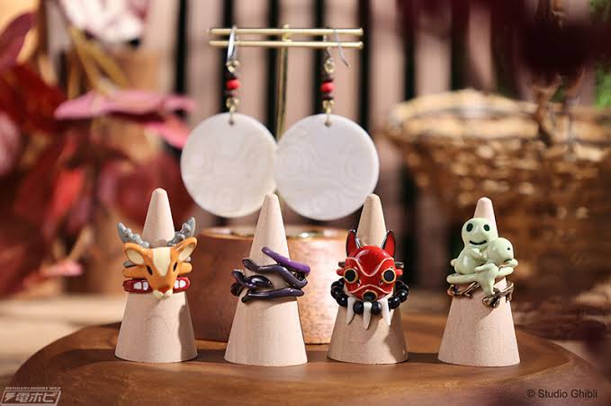 Studio Ghibli Princess Mononoke San’s Mask Triple Ring – Adjustable Size Rare Collectable