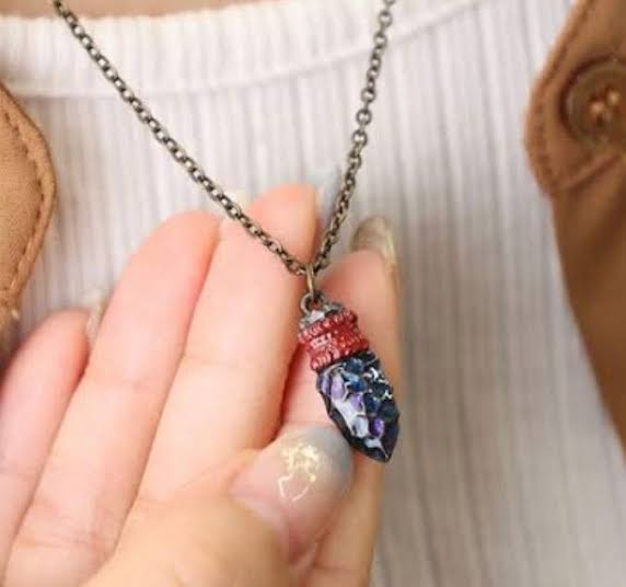 Studio Ghibli Princess Mononoke San’s Crystal Dagger Necklace – Donguri Closet