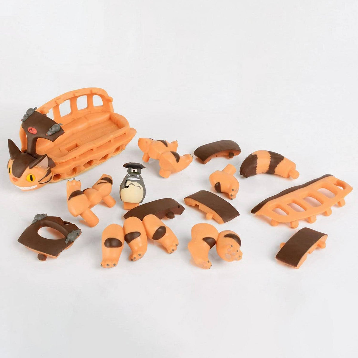 Studio Ghibli My Neighbour Totoro Catbus Kumukumu 3D Puzzle – 18 Pieces
